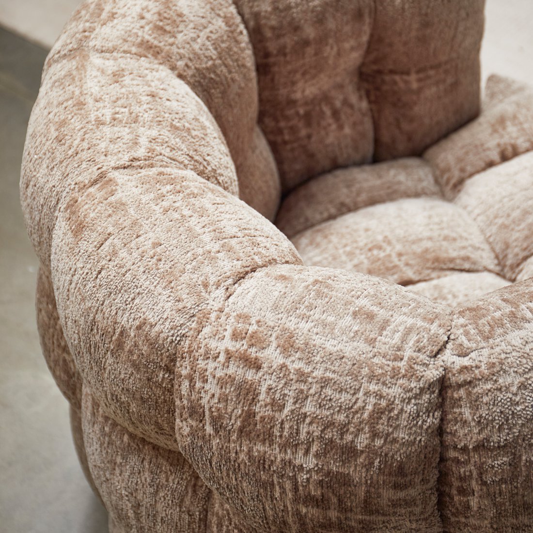 Arosa Swivel Armchair | Taupe